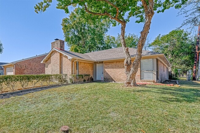 Building Photo - 4302 Wildacres Dr