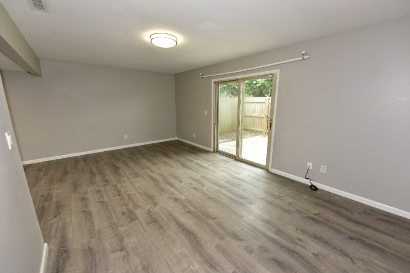 Building Photo - 1030 Galliton Ct