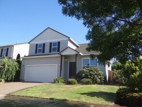 Building Photo - West Eugene 4 Bedroom Treasure