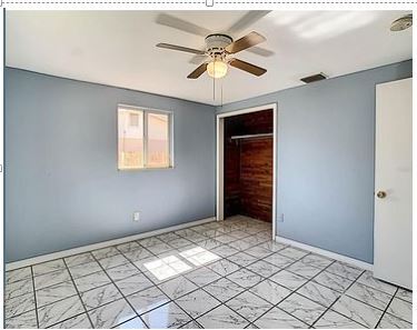 Building Photo - 4239 Ridgefield Ave