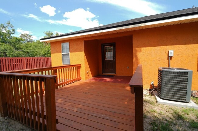 Building Photo - 3178 N Ridge Rd