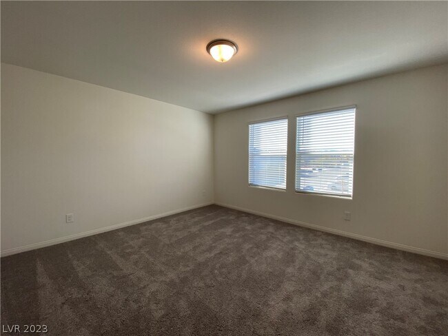 Building Photo - 5746 Prima St