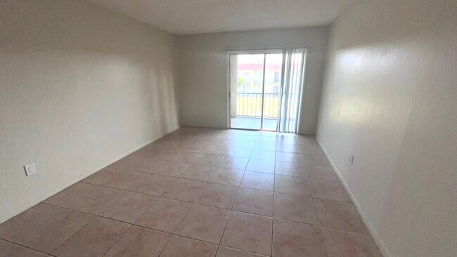 Building Photo - 6100 Forest Hill Blvd