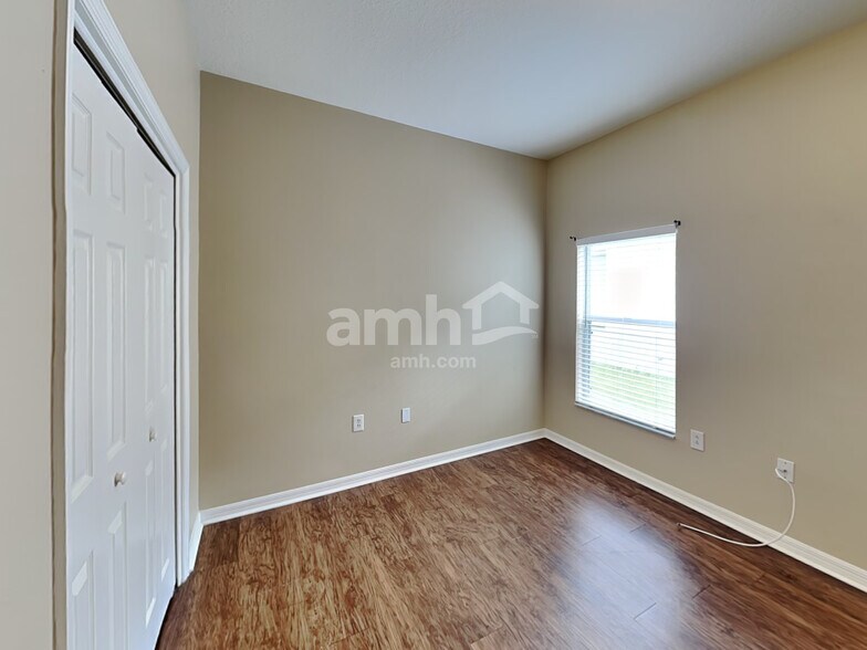 Building Photo - 15505 Martinmeadow Dr