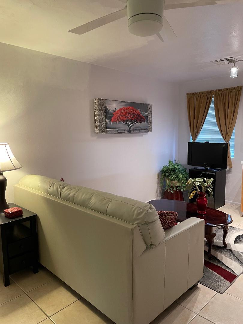 Building Photo - 5921 E Boston St