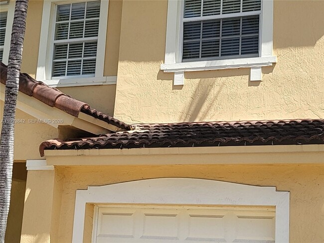 Building Photo - 4125 NE 24th Dr