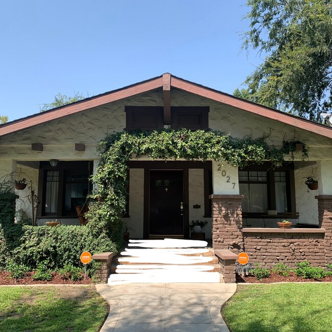 Exterior - 2027 Cedar St
