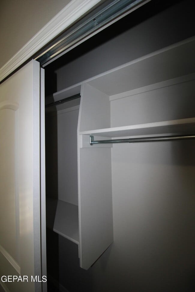 Building Photo - 509 Cedarwood Ave