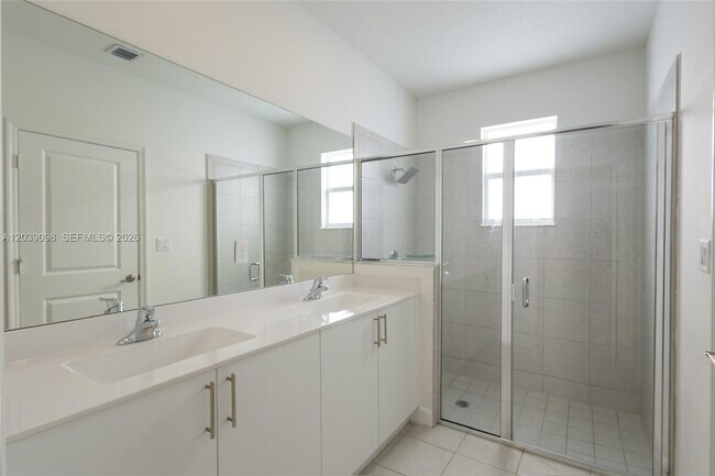 Building Photo - 29071 SW 171st Ave