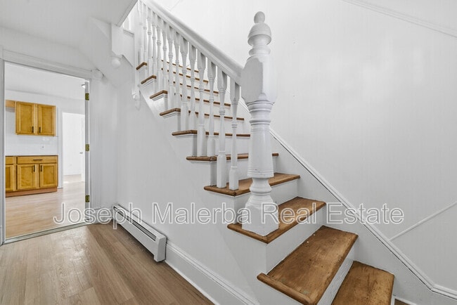 Building Photo - 159 Connecticut Ave