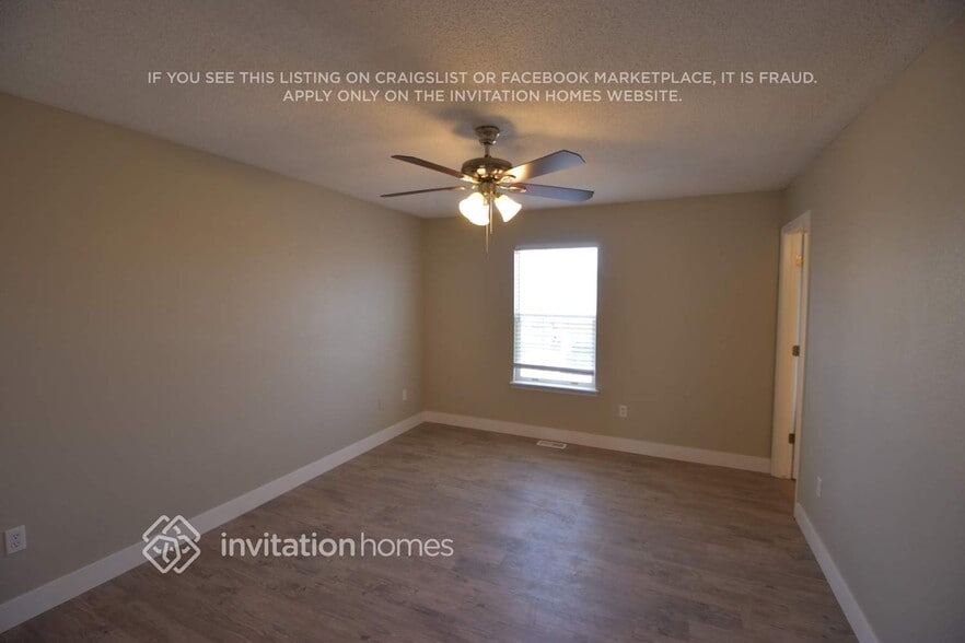 Building Photo - 1424 W 132nd Pl