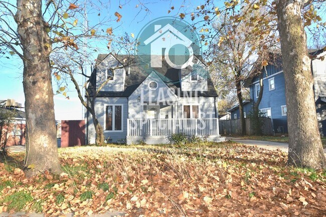 Building Photo - Central Norman 3 Bed 3 Bath PRELEASING FOR FALL 2026 SEMESTER