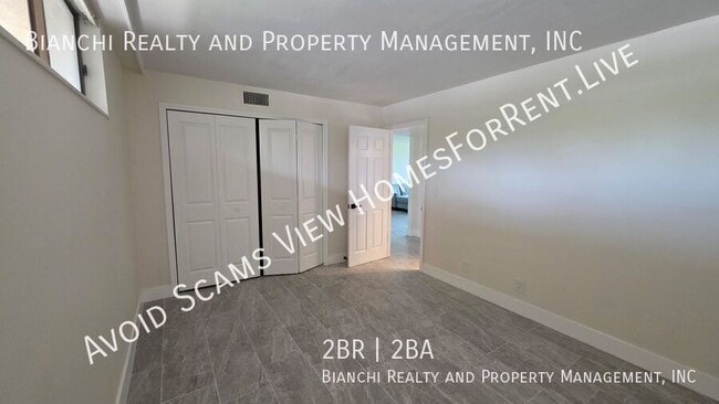 Building Photo - 2618 Cove Cay Dr