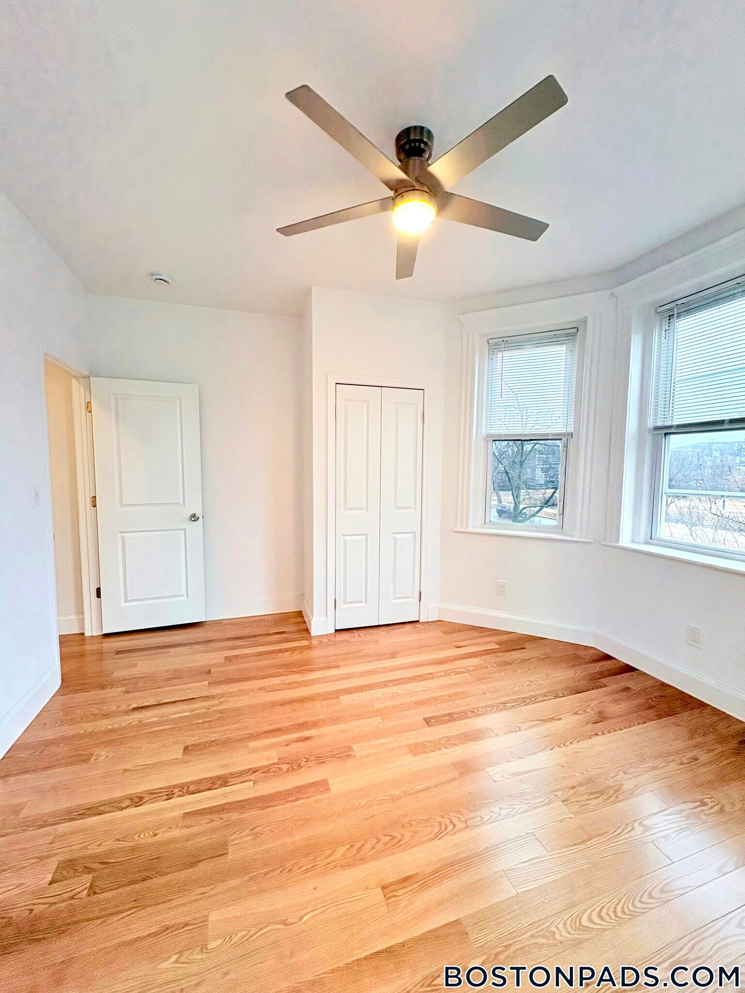 Building Photo - 95 Park Dr