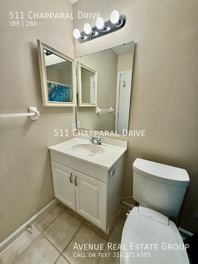 Building Photo - 511 Chapparal Dr