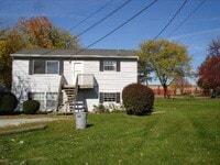 Building Photo - 3117 33rd St NE