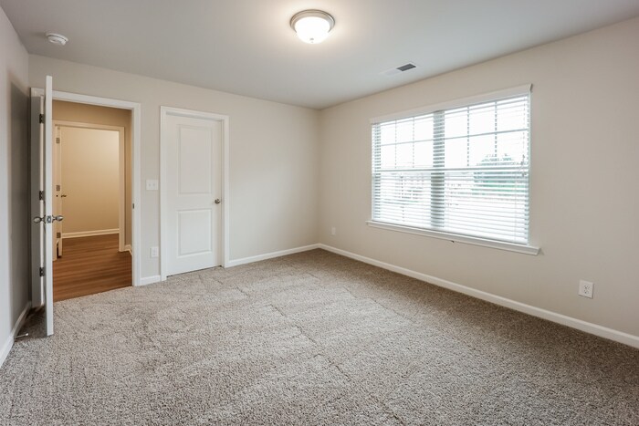Building Photo - 6361 Flat Rock Ln