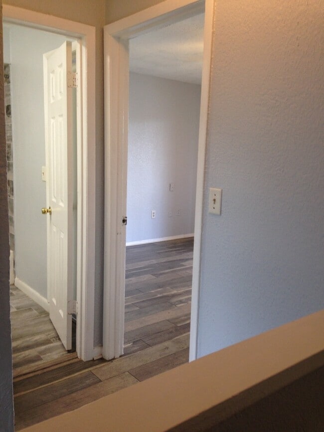 Building Photo - Spacious Poinciana Townhome