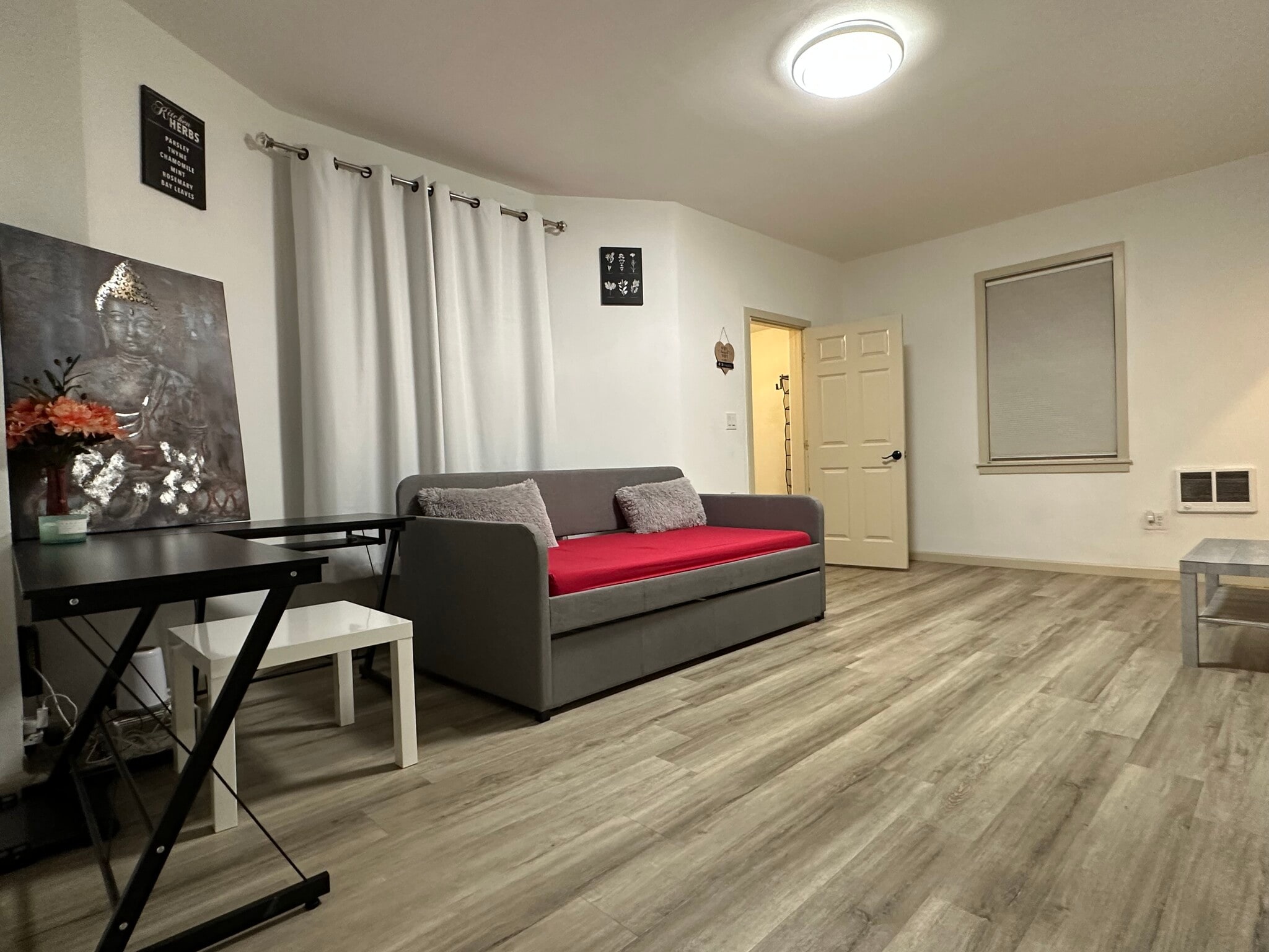 Building Photo - 4204 Letitia Ave S