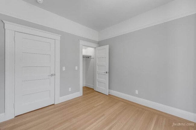 Building Photo - 275 Dolores St