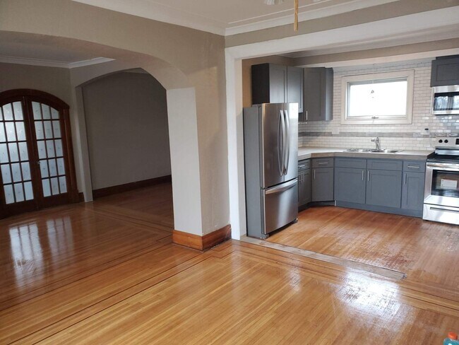 #2 Living/Dining/Cove Area/Kitch - 1168 Walden Ave