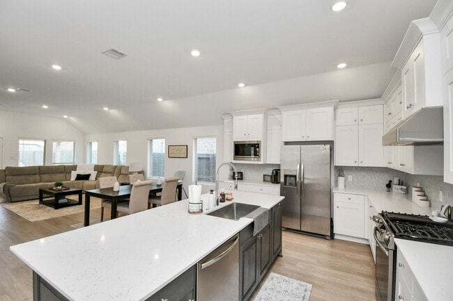 Building Photo - 29418 Amber Pne Ct