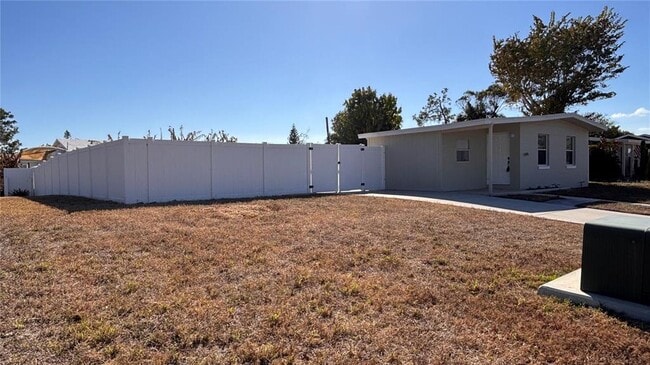 Building Photo - 21543 Kenyon Ave