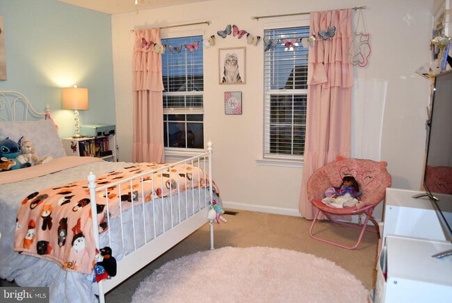 Building Photo - 848 Chestnut Ridge Dr