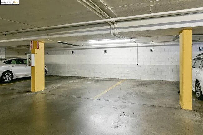 Building Photo - 77 Fairmount Ave