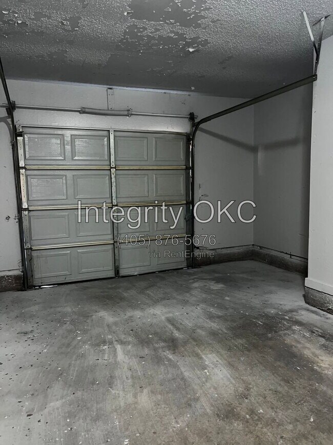 Building Photo - 3316 SE 57th St