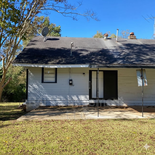 Building Photo - 58 Bleachery St