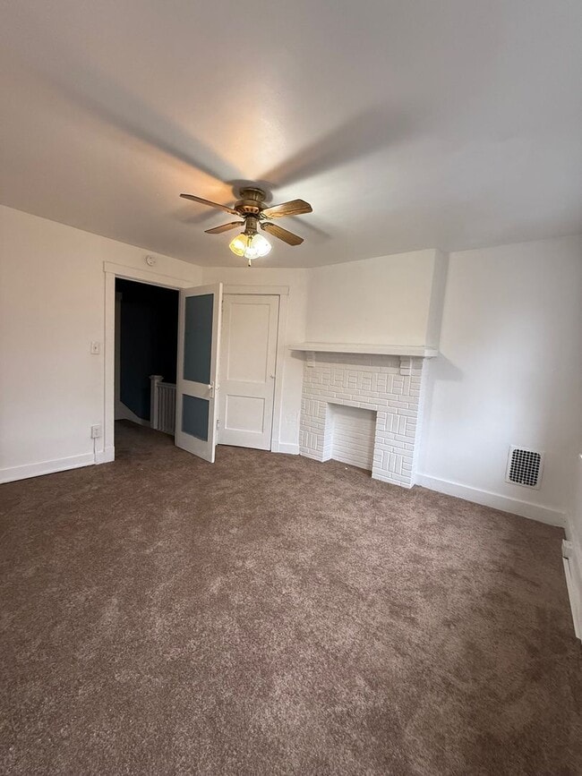 Building Photo - Charming 2-Bedroom Townhome in Lincoln-Larimer – Pittsburgh, PA