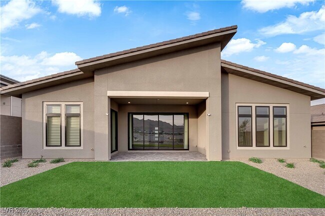 Building Photo - 11079 Rolling Vista Dr