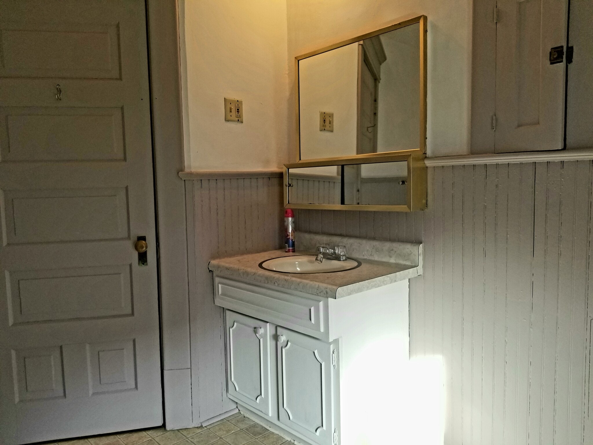 Building Photo - 1015 S Arch Ave