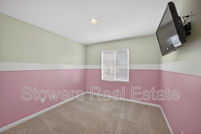 Building Photo - 729 Copperfield Ct