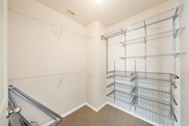 Building Photo - 12241 Cashton