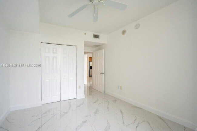 Building Photo - 510 NW 84th Ave