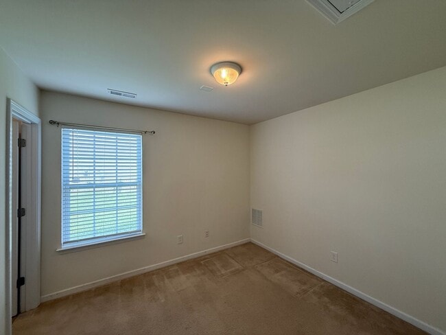 Building Photo - 4433 Paula Dr