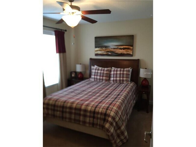 Building Photo - GORGEOUS SINGLE FAMILY HOME, PROFESSIONALLY DECORATED, FULLY FURNISHED