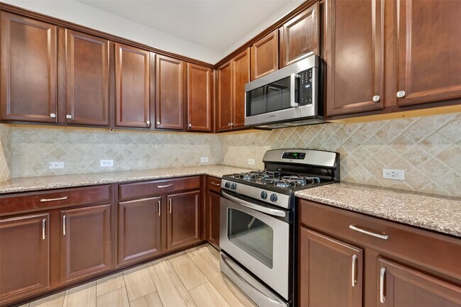 Building Photo - 19923 Pemetic Trail