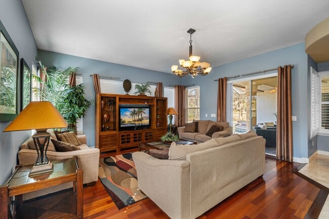 Building Photo - Fully Furnished Executive Rental in Providence