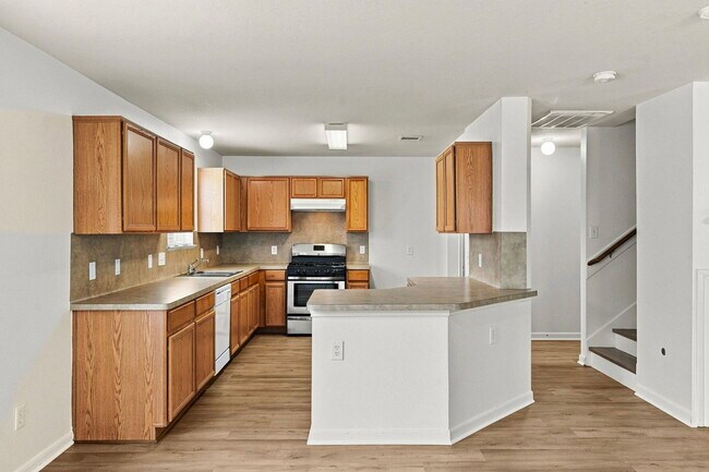 Building Photo - 2703 Skyview Glen Ct
