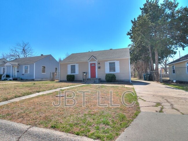 Building Photo - 224 W Ercoupe Dr