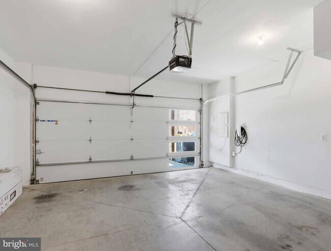 Building Photo - 3289 Watershed Blvd