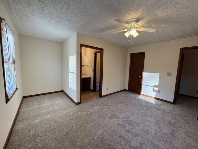 Building Photo - 1105 Booth Ct SW