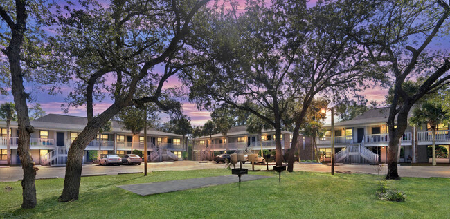 Primary Photo - Cross Oaks Apartments