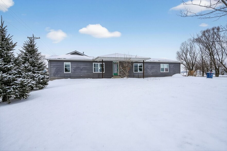 Building Photo - 18025 Doehrman Rd