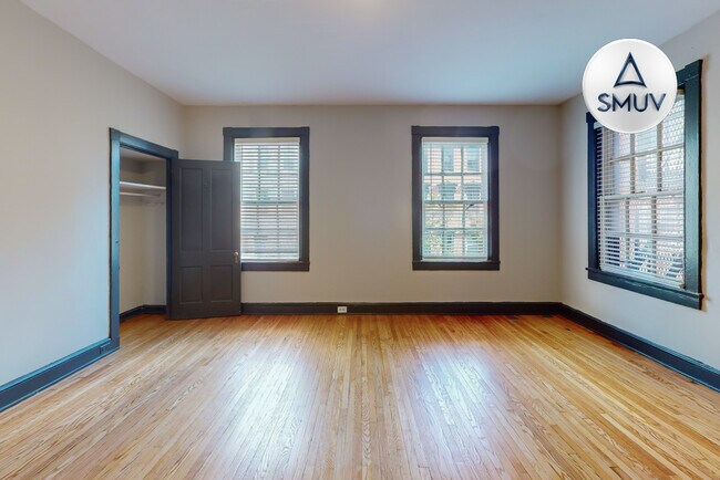 Building Photo - 24 E Madison St