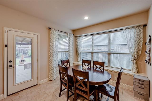 Building Photo - 3120 Pampa