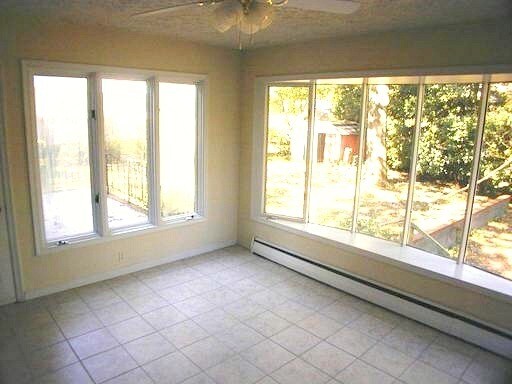 Building Photo - -- AVAILABLE APRIL 15TH -- 4 BR / 3 BA Raised Ranch, Brick home in Pinedale Farms (West End!), Av...